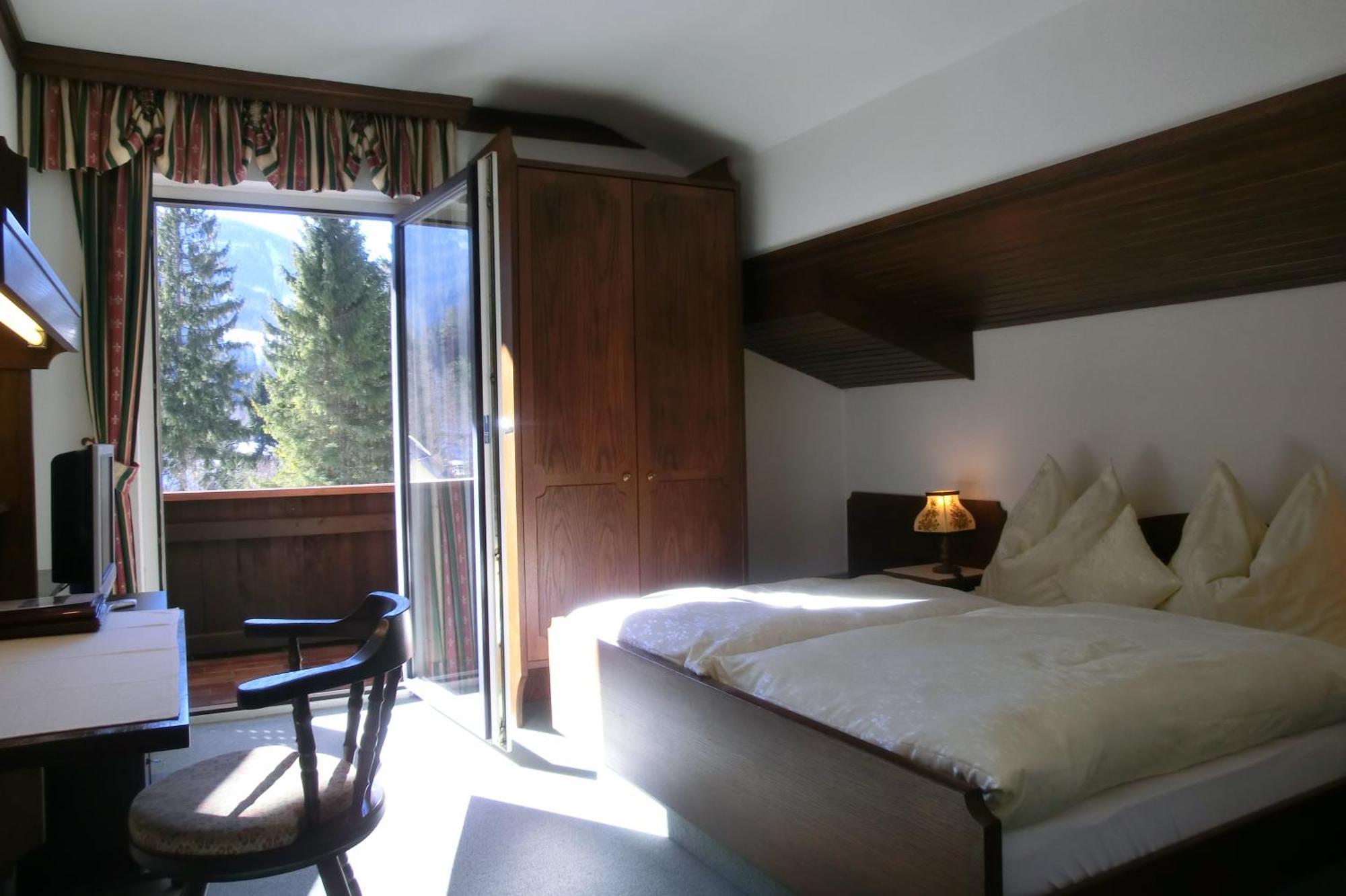 Hotel Garni Landhaus Buertlmair Hinterstoder Chambre photo